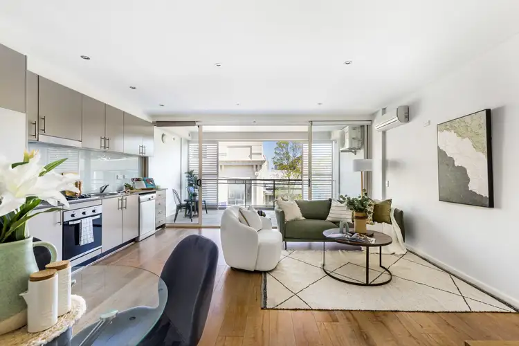 20/23-25 Ross Street
