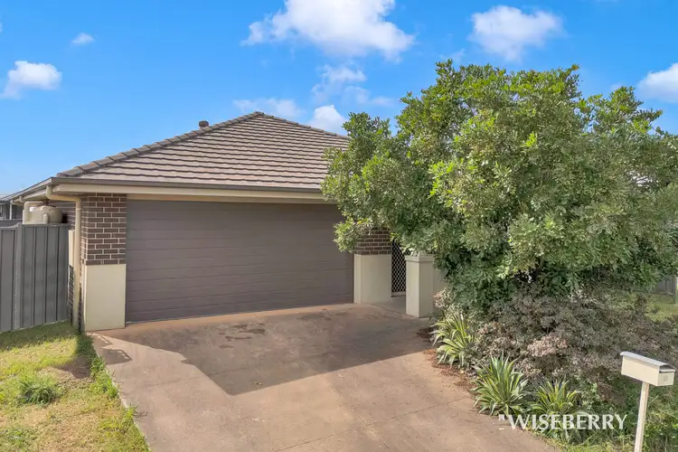 18 Moorebank Road