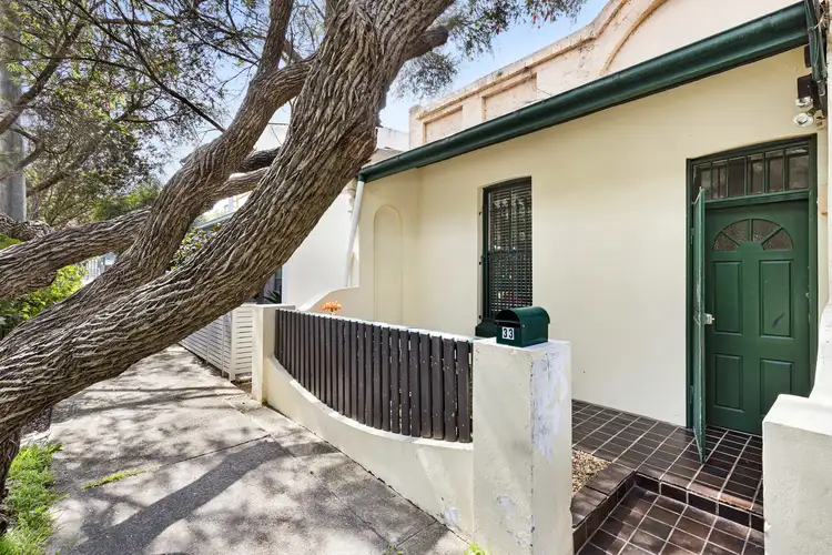 33 Taylor Street
