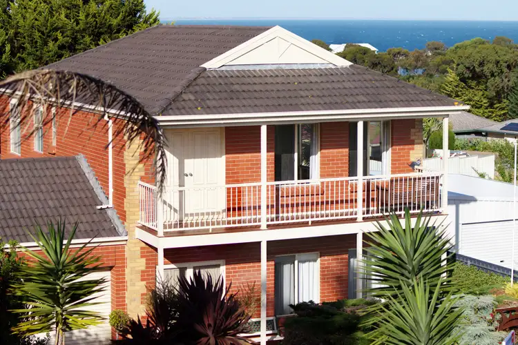 4 Woodard Court