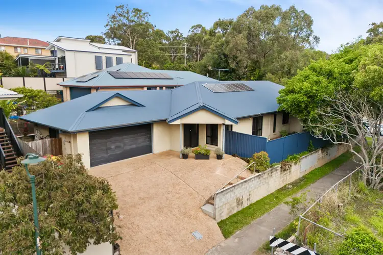 24 Ronnex Place