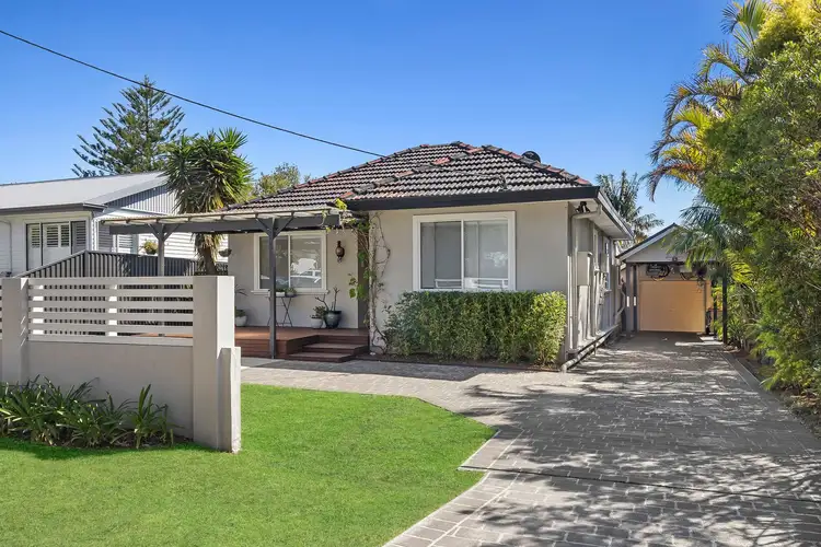 15 Crammond Boulevard