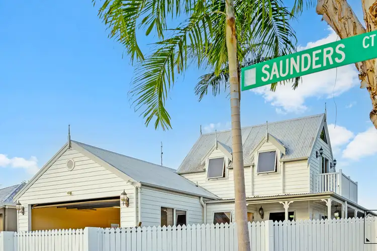 2 Saunders Court