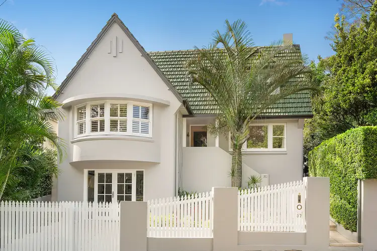 37 Upper Avenue Road