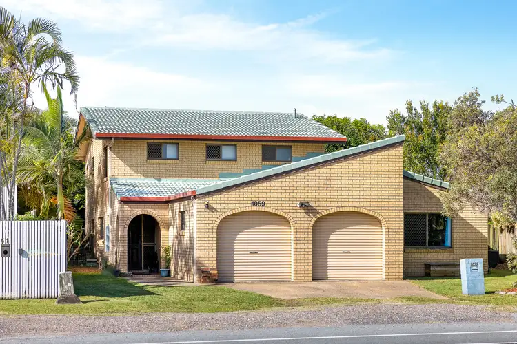 1059 David Low Way