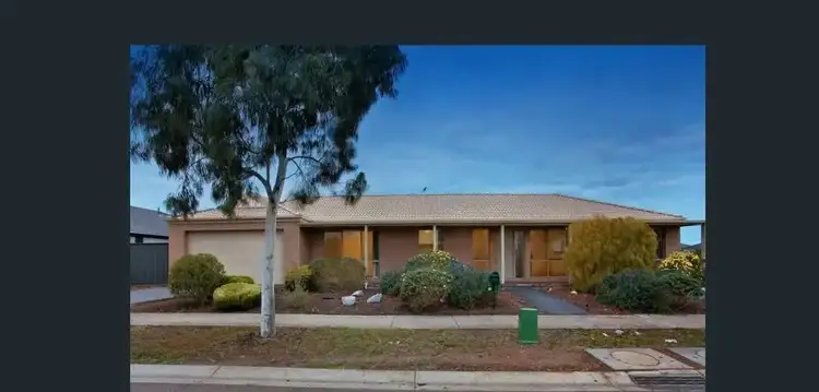 14 Loretta Boulevard