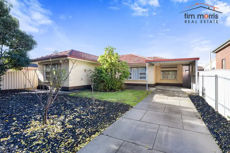 10 Hughes Street South