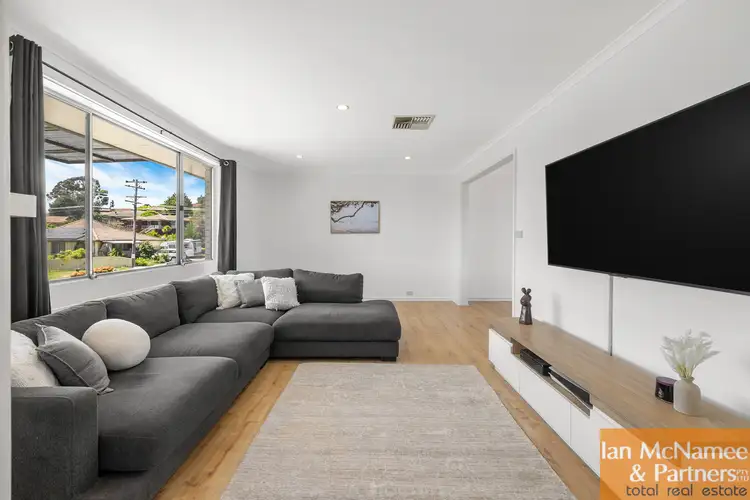 Sixth view of Homely house listing, 1 Pindari Crescent, Queanbeyan NSW 2620