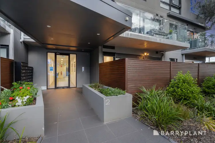 2/2 Churchill Street