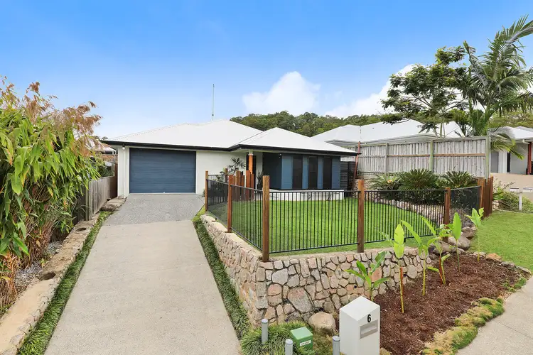 6 Breeze Close