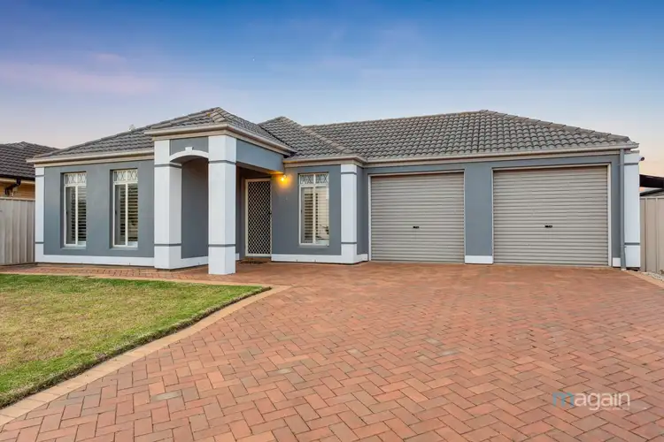 23 Blue Bay Avenue