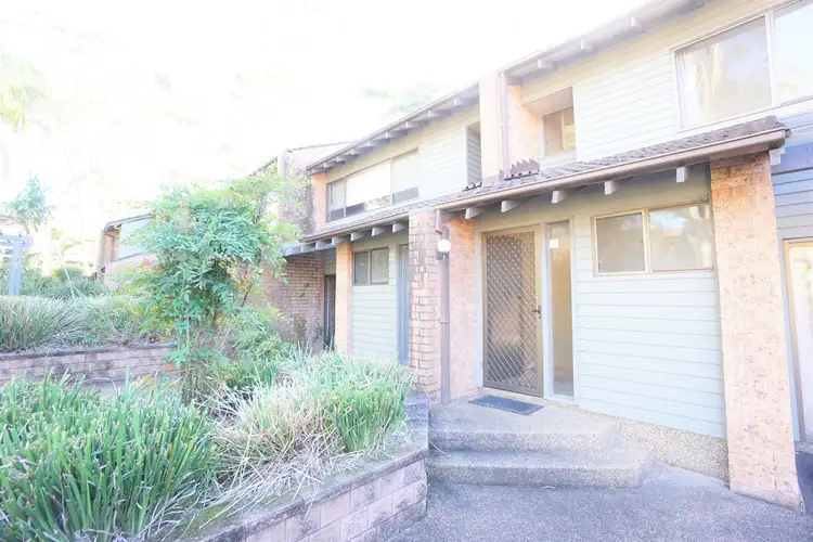 16/3 Trafalgar Place