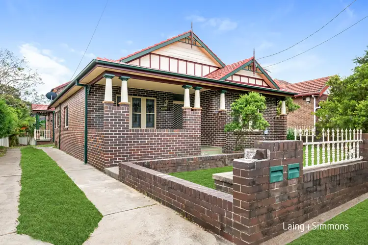 17 Moree Avenue