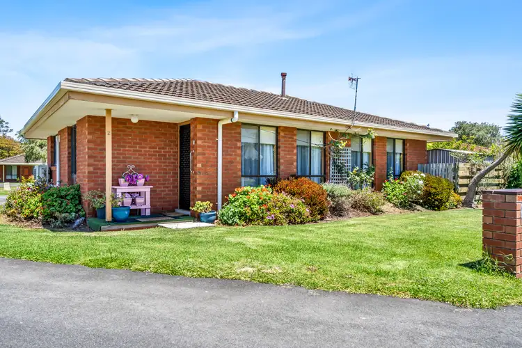 2/23 Carmell Drive