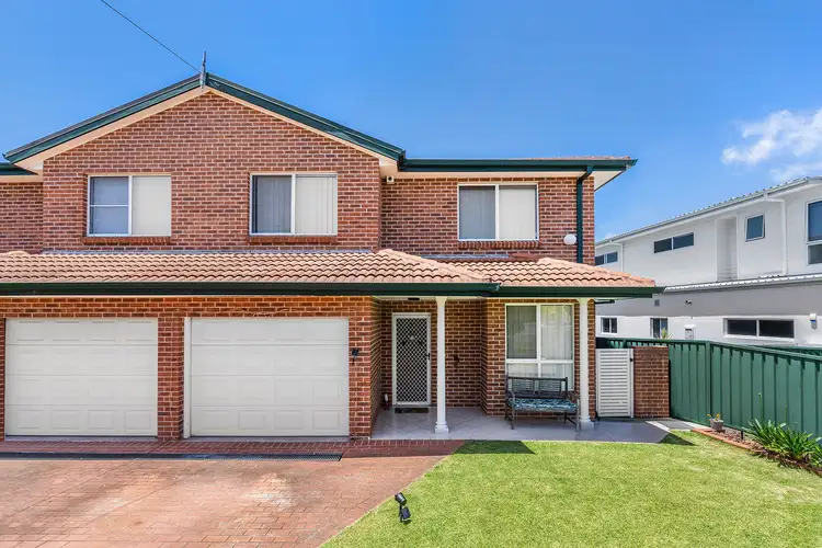 2/2 Edward Avenue