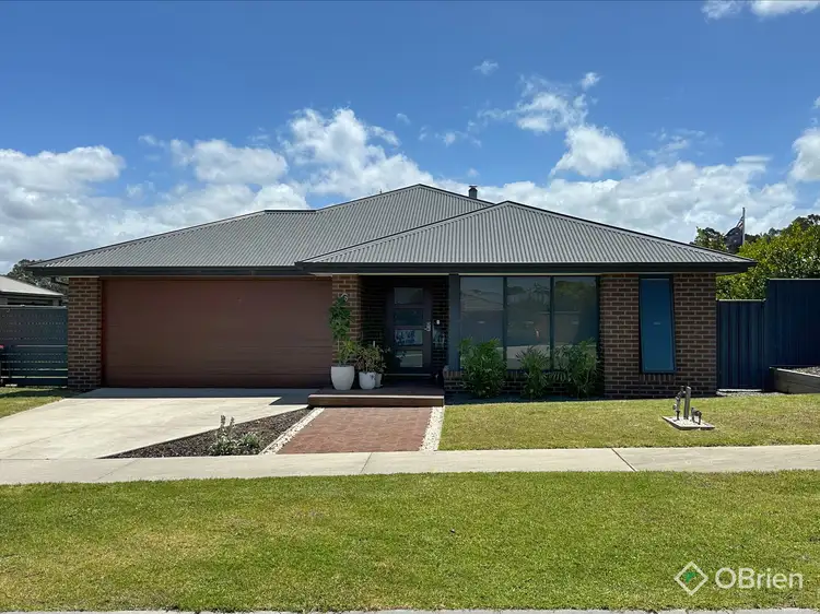 6 Coralyn Drive
