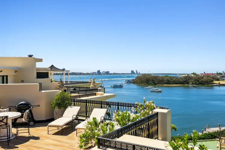 Condo 34/94 Seaworld Drive