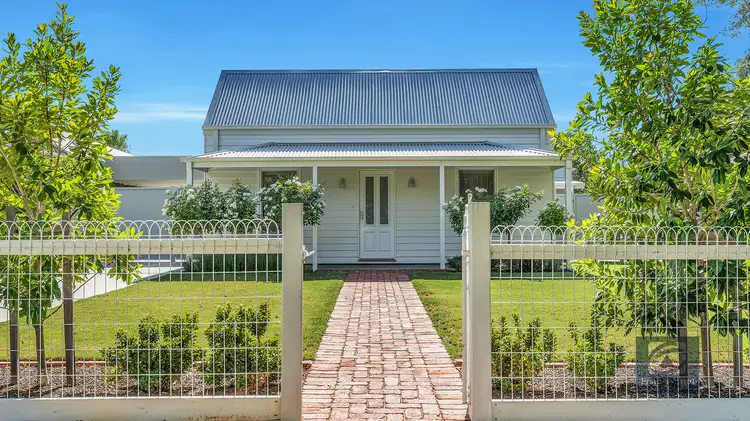 42 Francis Street