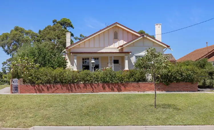 18 Campbell Street