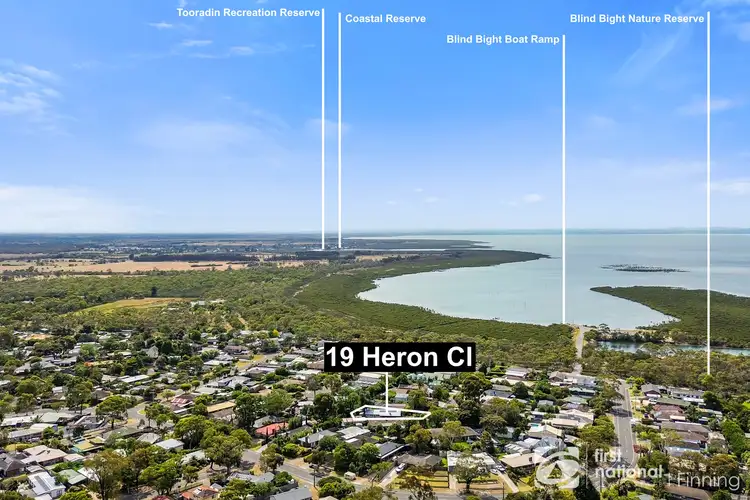 19 Heron Close