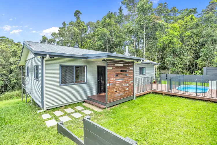 9 Kuranda Crescent