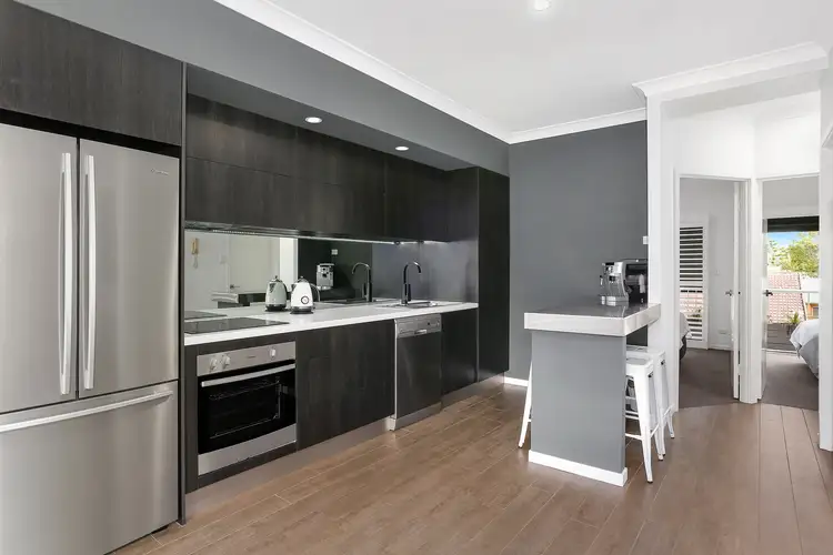17/14 Mawarra Street