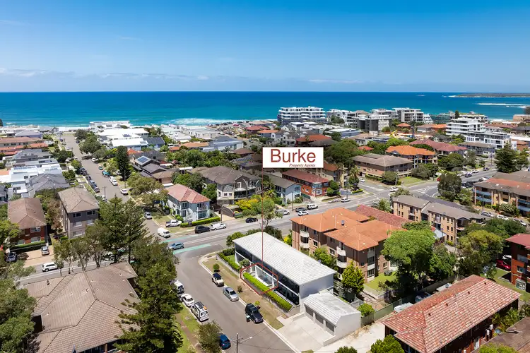 2/24A Tullimbar Road