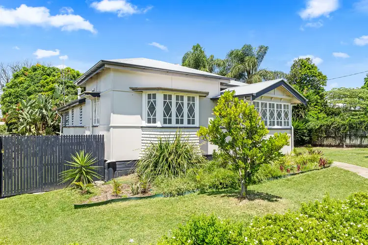 16 Meredith Street