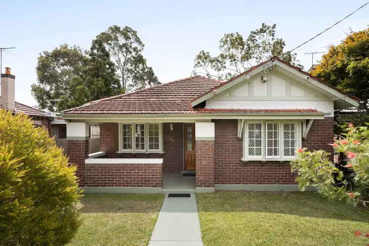 25 Colane Street