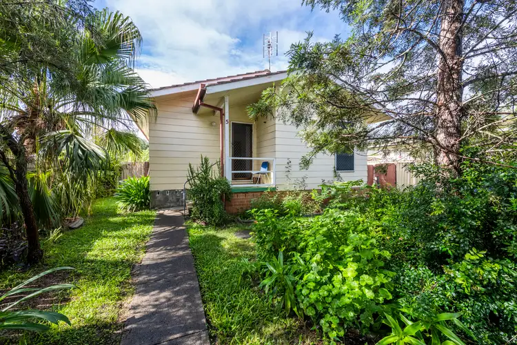 5 Toona Way