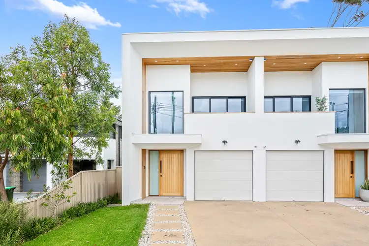 8a Engadine Avenue