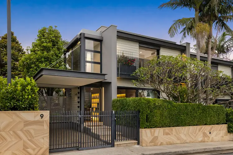 9 Thomas Street