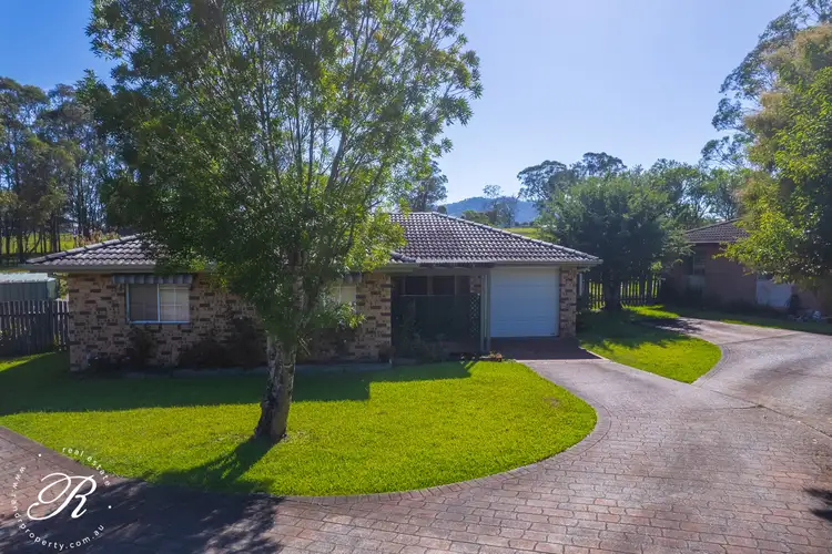 2/2 Carter Crescent