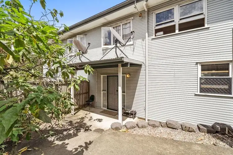 2/128 Edinburgh Castle Road