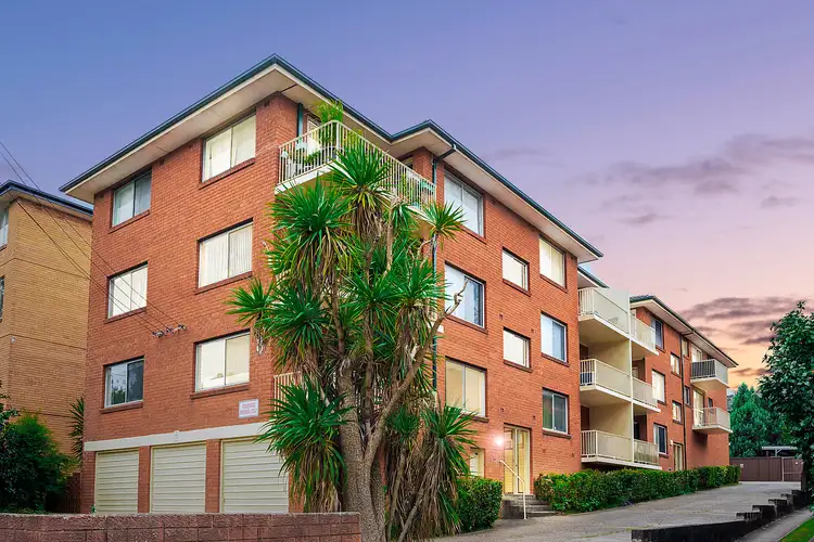 4/8 Isabel Street