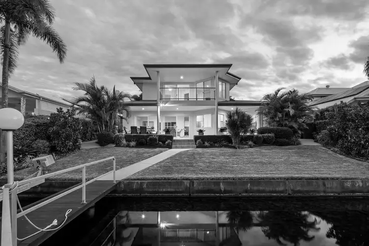 91 Shorehaven Drive