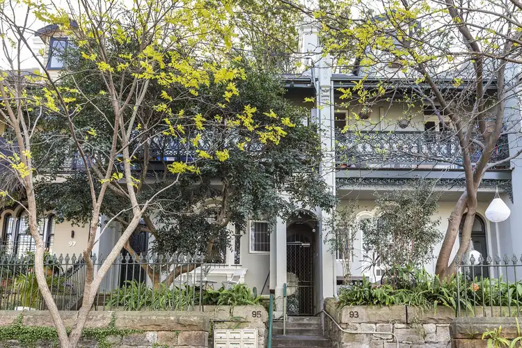 2/93-95 Womerah Avenue