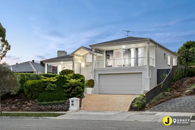 30 Shute Avenue