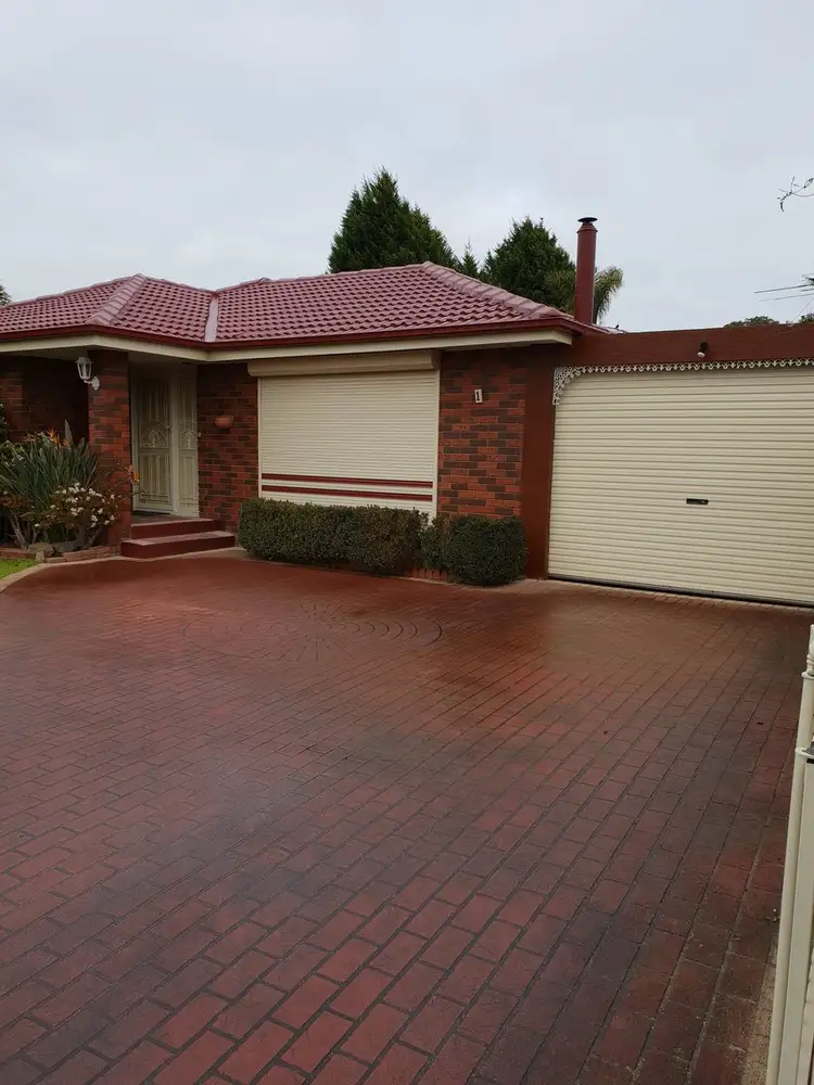 1 Sovereign Court