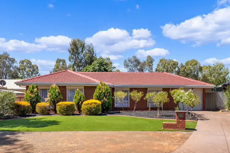 5 Caulfield Crescent