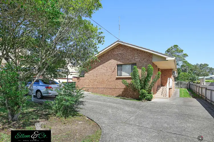 2/5 Watson Street