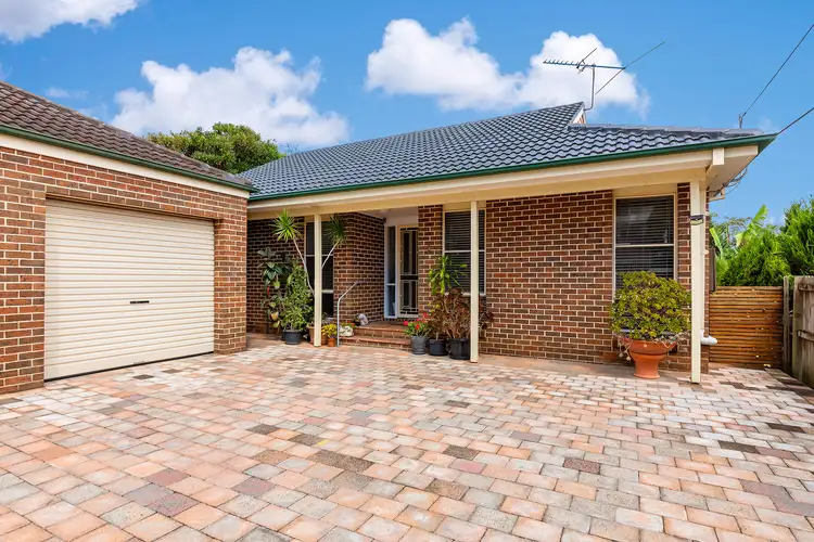 2/29 Lords Avenue