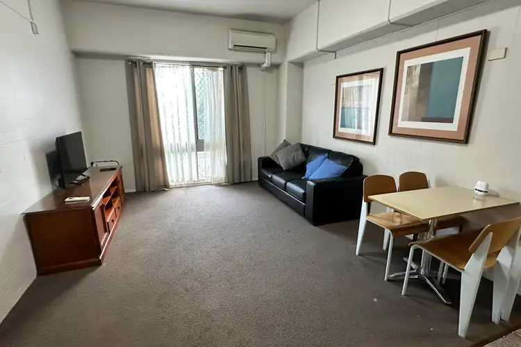 1/215 Prince Street