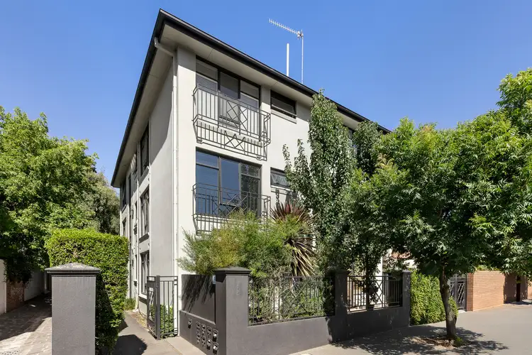 8/1 Marlton Crescent