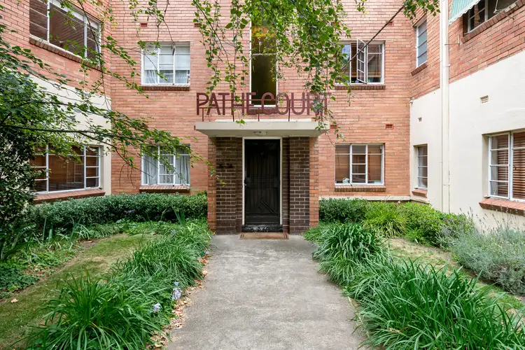 11/2-4 Jessamine Avenue