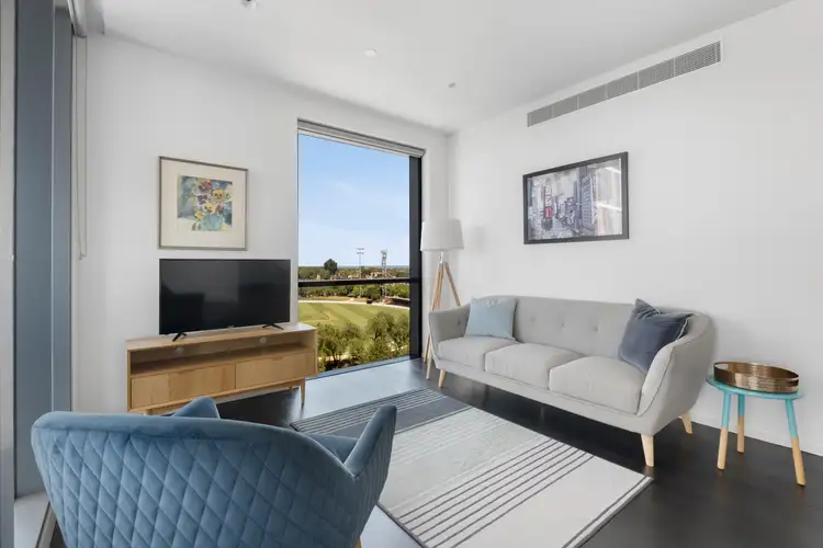 904/7 Evergreen Mews