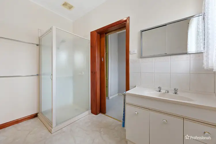 Fifth view of Homely house listing, 8 Francis Avenue, Maryborough VIC 3465