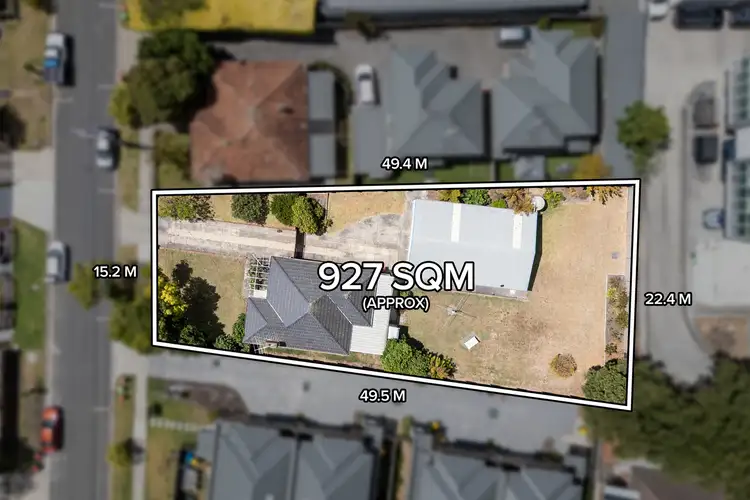 7 Deschamps Street