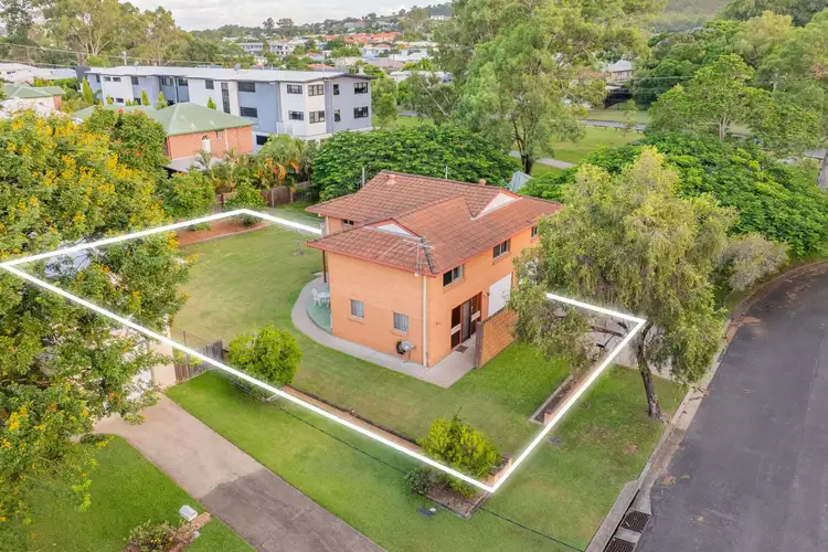 5 Snell Street