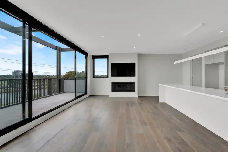 403/2 Ballarat Road